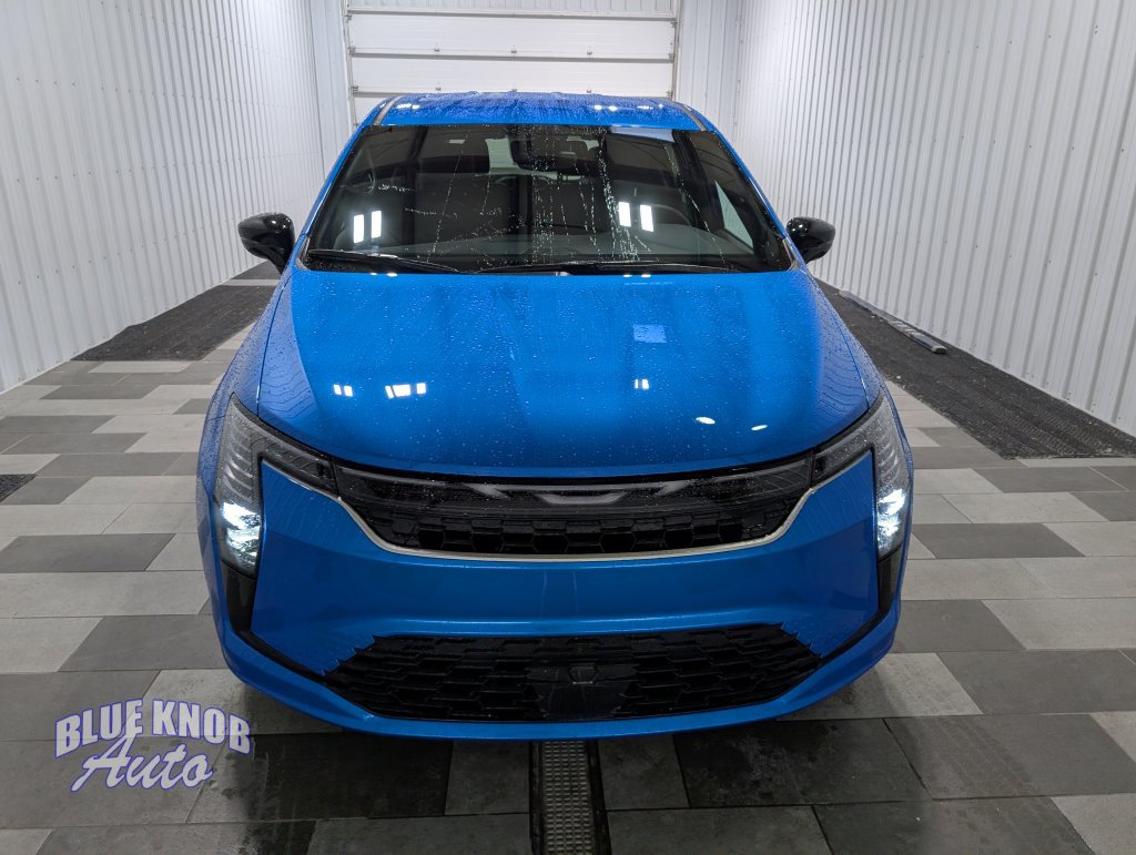 Used 2027 Chrysler Pacifica Select FWD image 6