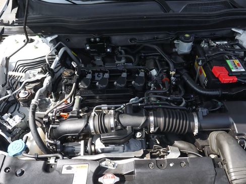 Used 2021 Honda Accord Sport image 13