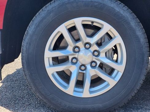 Used 2019 Chevrolet Silverado 1500 LT w/ All-Star Edition AWD/4WD image 10
