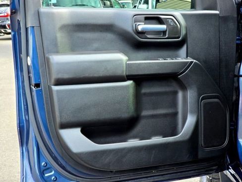 Used 2021 Chevrolet Silverado 1500 Custom Trail Boss w/ LPO, Dark Essentials Package AWD/4WD image 26