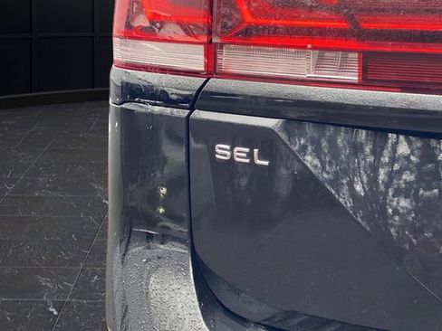 Used 2024 Volkswagen Atlas Peak Edition SEL image 36