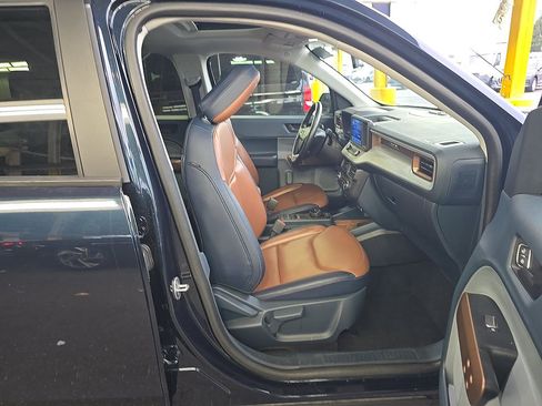 Used 2022 Ford Maverick Lariat w/ Lariat Luxury Package FWD image 8