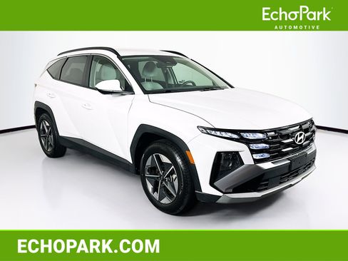 Used 2025 Hyundai Tucson SEL FWD image 1
