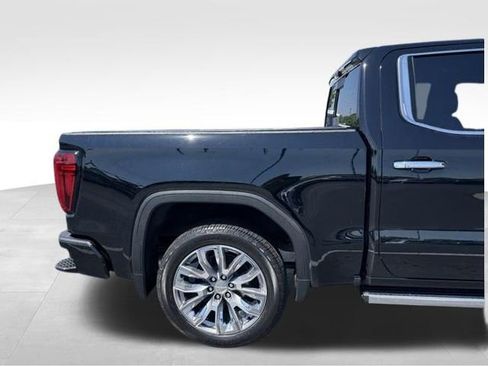 Used 2023 GMC Sierra 1500 Denali AWD/4WD image 4