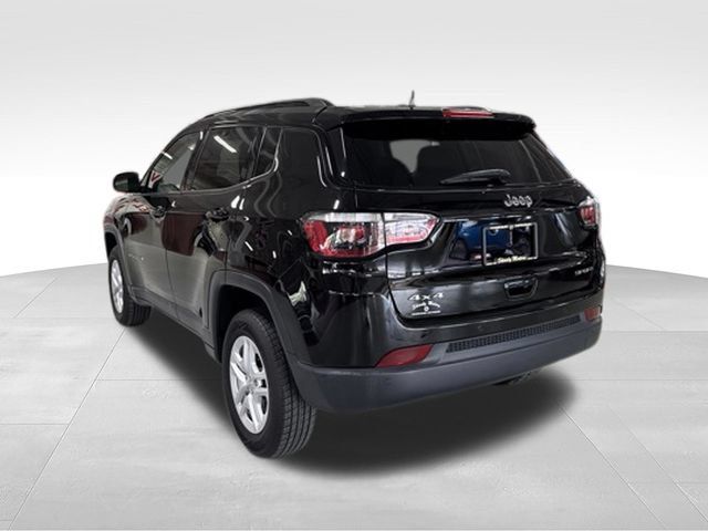 Used 2018 Jeep Compass Sport w/ Tech Group AWD/4WD image 3