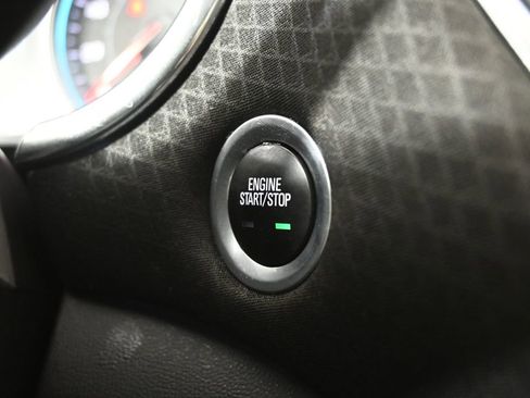 Used 2017 Chevrolet Malibu LT image 30