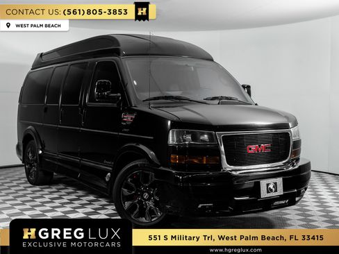 Used 2023 GMC Savana 2500 image 1