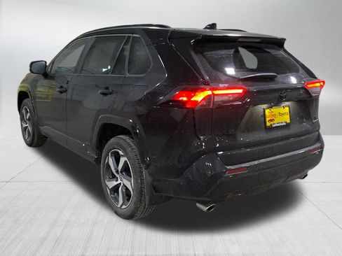 Certified 2025 Toyota RAV4 SE image 4