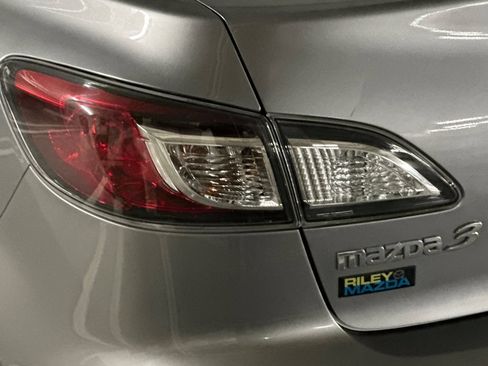 Used 2010 MAZDA MAZDA3 i Sport FWD image 30