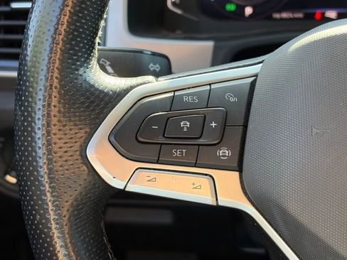 Used 2021 Volkswagen Atlas SEL Premium image 23