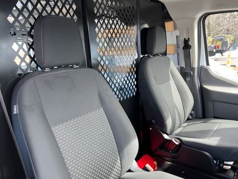Used 2024 Ford Transit 250 Low Roof w/ Exterior Upgrade Package image 33