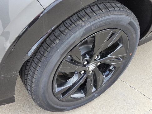 New 2026 Buick Encore GX Sport Touring w/ Advanced Technology Package FWD image 5