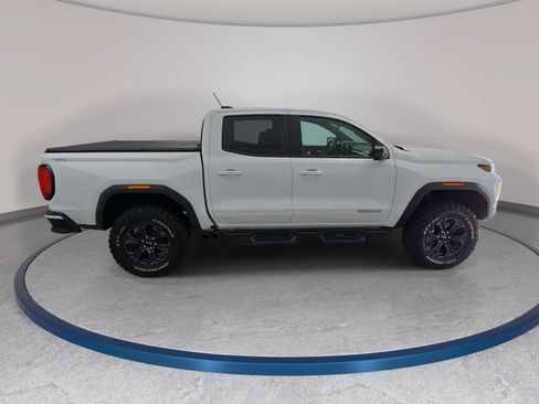 Used 2025 GMC Canyon Elevation w/ Convenience Package AWD/4WD image 4