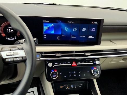 Used 2025 Hyundai Tucson SEL image 17