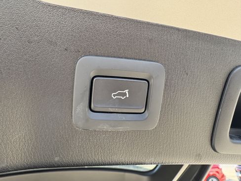 Used 2025 MAZDA CX-5 AWD 2.5 S w/ Preferred Package image 17