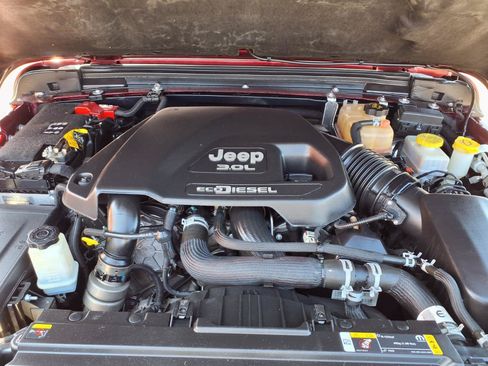 Used 2021 Jeep Wrangler Unlimited Rubicon AWD/4WD image 10