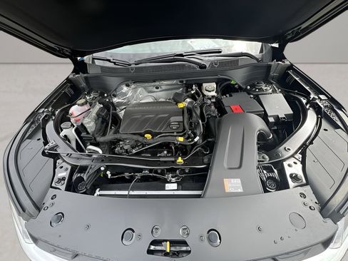 New 2025 Chevrolet Trax LT w/ LT Convenience Package image 28