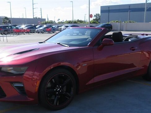 Used 2017 Chevrolet Camaro SS RWD image 1