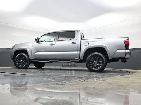 Used 2021 Toyota Tacoma SR5 image 29