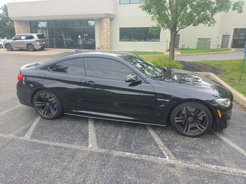 Used 2017 BMW M4 Coupe RWD image 9