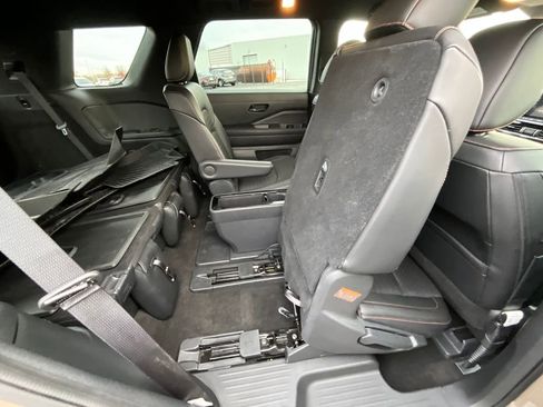 Certified 2024 Nissan Pathfinder Rock Creek image 11