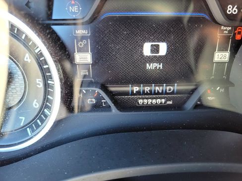 Used 2023 RAM 1500 Laramie AWD/4WD image 18