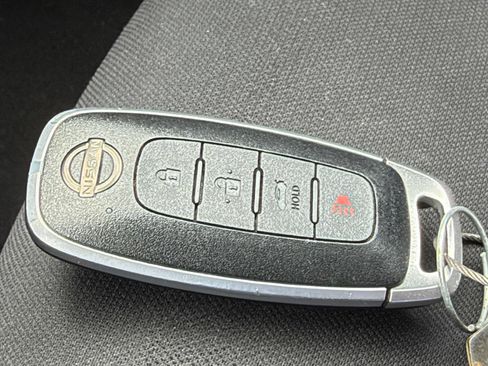 Used 2025 Nissan Sentra SV FWD image 21