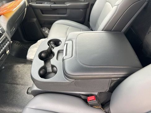 New 2024 RAM 4500 Tradesman image 14