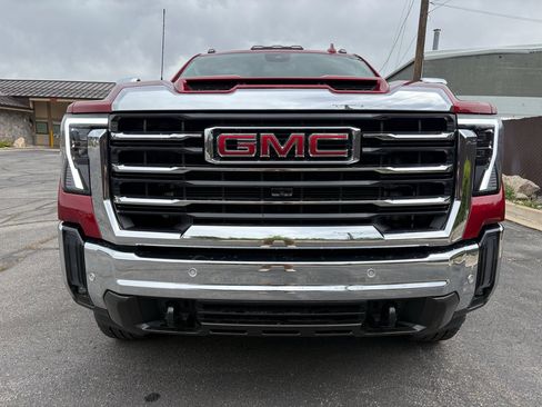 Used 2024 GMC Sierra 2500 SLT w/ SLT Premium Package AWD/4WD image 17