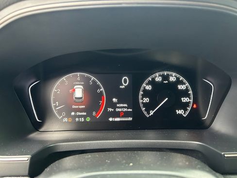 Used 2025 Honda Pilot TrailSport image 22