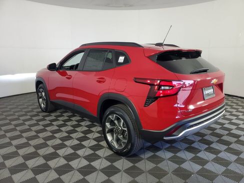 New 2026 Chevrolet Trax LT image 6