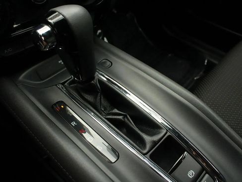 Used 2019 Honda HR-V Sport image 37