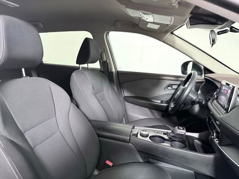 Used 2023 Nissan Rogue S AWD/4WD image 24