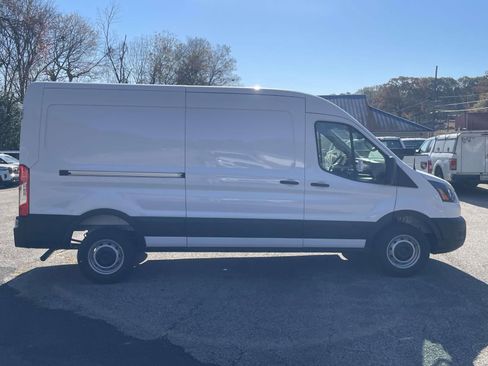 New 2026 Ford Transit 250 148 Medium Roof RWD image 5