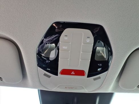 Used 2025 Kia K4 LXS image 25