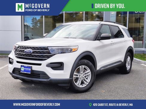 Used 2022 Ford Explorer XLT image 1