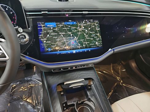 New 2026 Mercedes-Benz E 350 4MATIC Sedan image 21