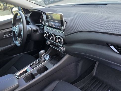 Used 2024 Nissan Sentra SV image 16