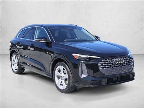 Used 2025 Audi Q5 Prestige AWD/4WD image 3