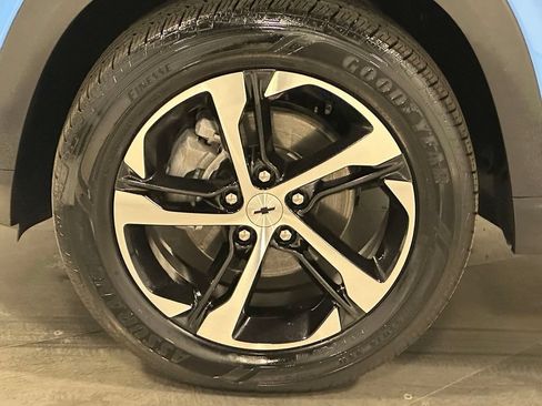Used 2024 Chevrolet Trax RS w/ Driver Confidence Package FWD image 26