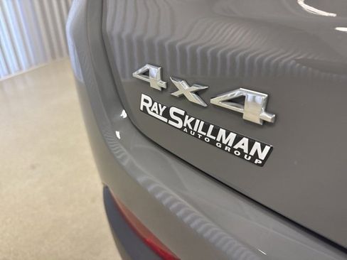 Used 2024 Jeep Compass Latitude image 8