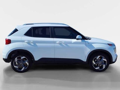 New 2026 Hyundai Venue SEL image 7