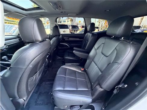 Used 2022 Kia Telluride EX w/ EX Premium Package FWD image 23