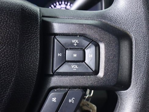 Used 2016 Ford F150 XLT image 15