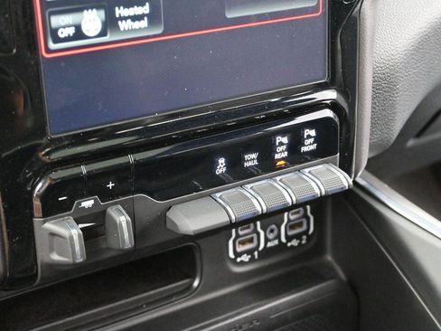 Used 2021 RAM 1500 Laramie AWD/4WD image 23