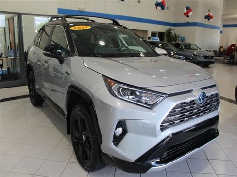 Used 2021 Toyota RAV4 XSE image 40