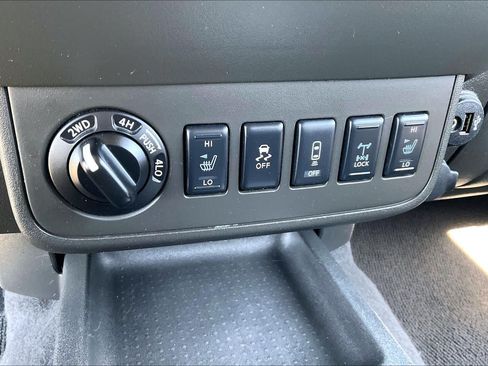 Used 2019 Nissan Frontier PRO-4X w/ Pro-4x Luxury Package AWD/4WD image 32