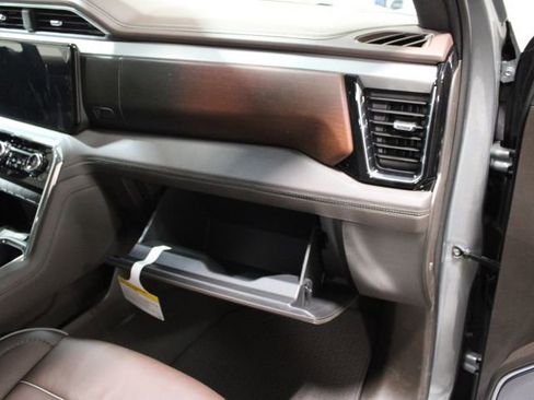 New 2026 GMC Sierra 1500 Denali AWD/4WD image 28