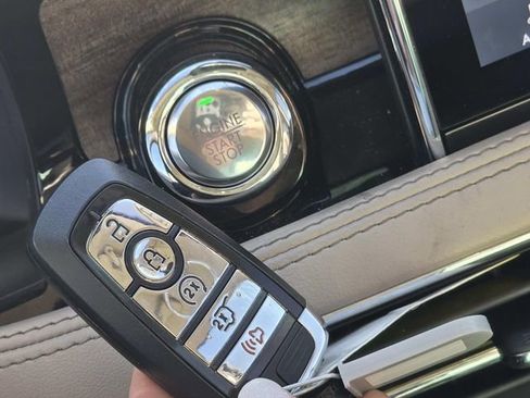 Certified 2022 Lincoln Corsair Reserve w/ Equipment Group 201A image 14