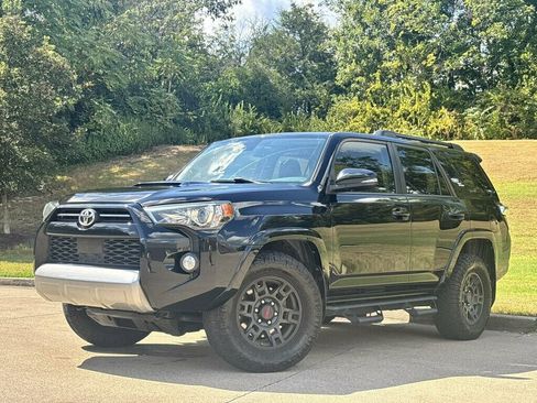 Used 2020 Toyota 4Runner TRD Off-Road Premium w/ Moonroof Package AWD/4WD image 1
